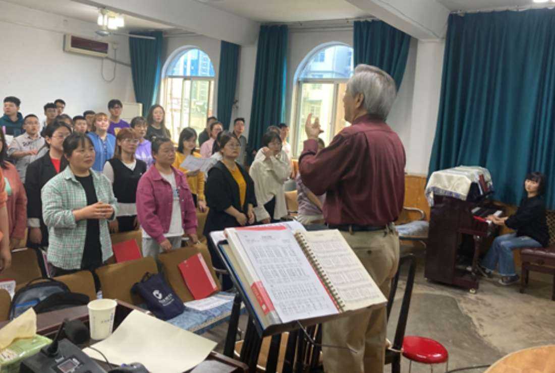 Students attend a session at the Shaanxi Bible School in northwest China in this file image