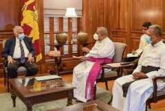 Sri Lankan president assures to help Church end disputes